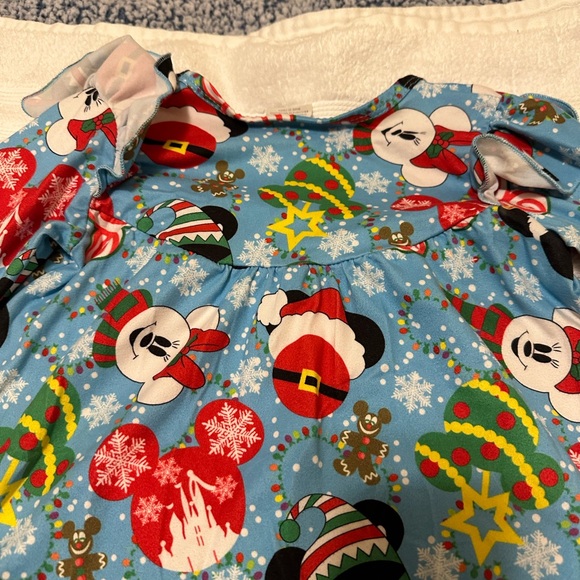 Boutique toddler Christmas dress long sleeves ruffles on shoulders size S - Picture 5 of 8